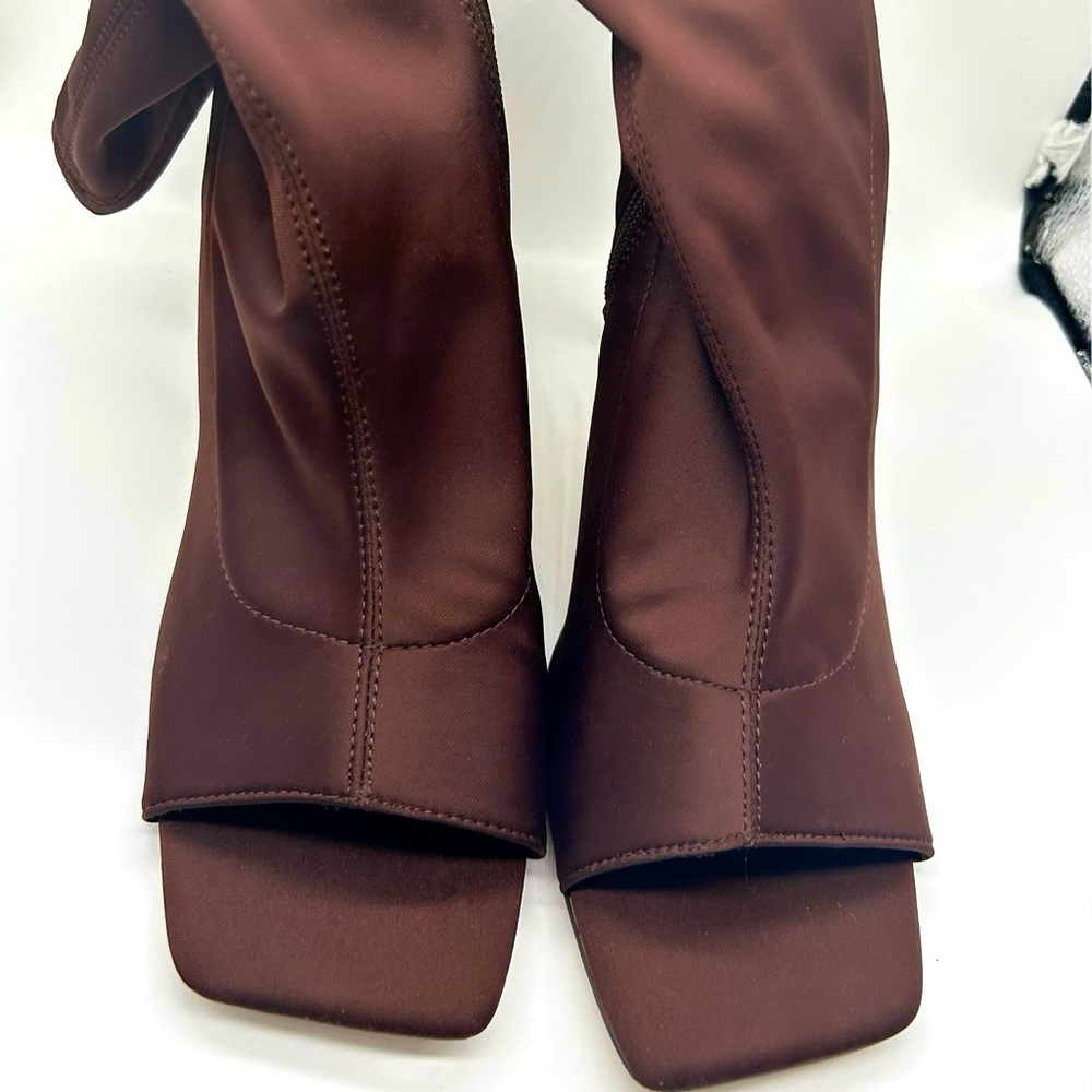Steve Madden open toed heeled boots